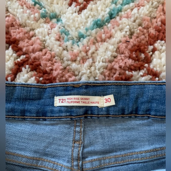 Levi high rise skinny jeans - Picture 3 of 7